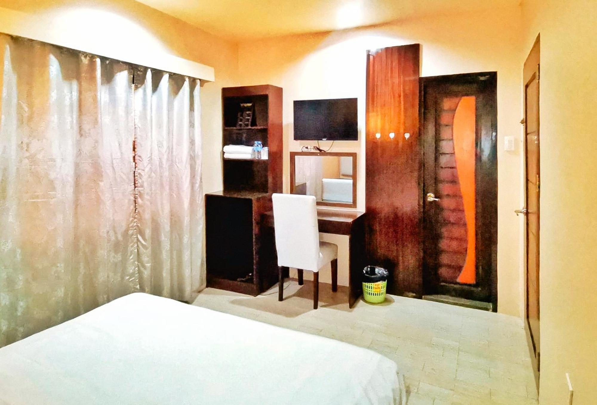Reddoorz @ Jackie'S Hotel & Restaurant Ipil  Exterior photo